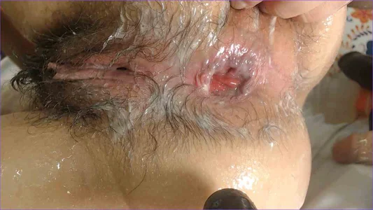 hairy_pussywet pussy hairy Immagine  6