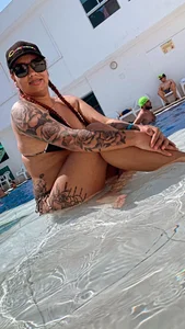 Meet me... od Scarlet1126  4 snímek