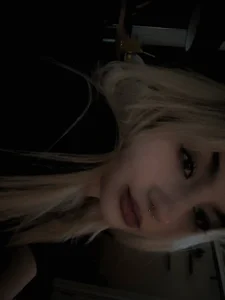 KhloeBlondie Public Pic