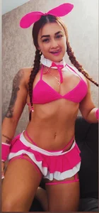 evah_ferrer strong, pink female rabbit 🍒 Pic 4