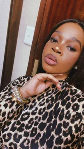 beverlyxxxx Public Immagine  5