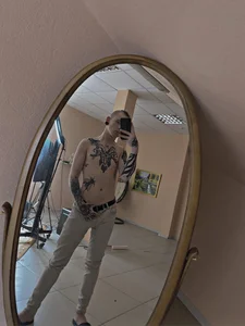 _Horny_Boy_Hot Public Foto 4