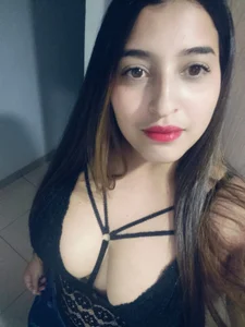 Julieth21_ Public  5টি ছবি