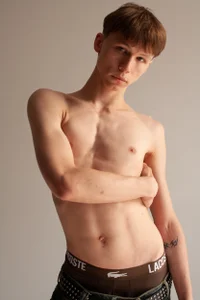 cuMte_boy Yeahh - {count, plural, one {תמונה אחת} two {שתי תמונות} many {# תמונות} other {# תמונות}}