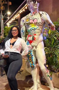 kiana_cream In a cute place 🍓 Pic 2