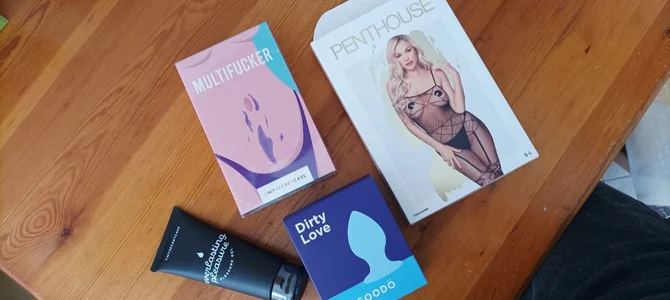 I VOSTRI REGALI od DGalNextDoor  7 snímek