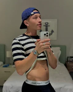charming_twink hEY aLL Foto 2