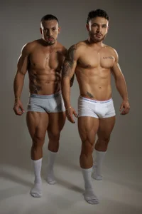 FOREVER de Maximo_Marcelo  3 Imagens