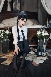 JoYung Gothic mood!  3টি ছবি