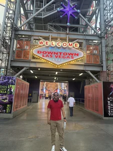 Just me ! od Joe_Steel  2 snímek