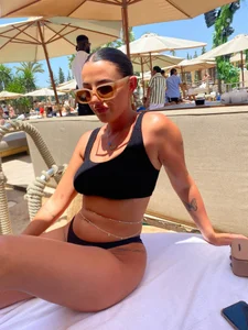 Public de Remirosee  4 Imagens