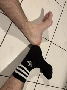 sportive_hunk Sporty Feet Pic 3