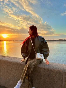 Public od SerenaWest_  5 snímek