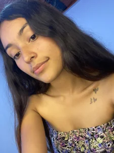 hotwife26 Public Pic 9