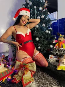 DulceAurora__ Night of gifts 💚 Poză 4