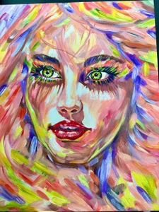 LindaLiony I was drawn by a friend Hình