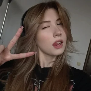 ErikaShyy Public 사진 3