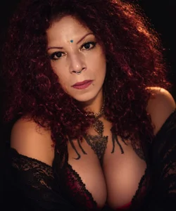 Butterfly_Axxilia26 Sección de fotos 🖤🦇 Pic 7