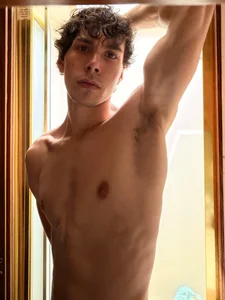 ThatBoyMilo's XXX Nude Photo 1