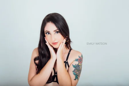 Emilywatsonn Public صورة واحدة|Emilywatsonn Public صورتان|Emilywatsonn Public  4 صور|Emilywatsonn Public  4 صورة