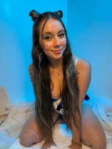 AmbarHills_1 Snow Vibes ✨⛄ Bilde