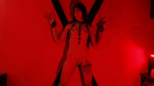 Salomelevis Crimson Room, Wicked Intentions Pic 2