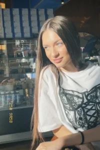 TaraWheeler Public Foto