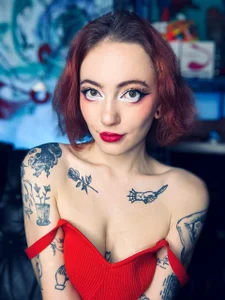 Alex_Fck Mistress in a red Pic 8