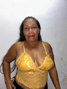 Ruby-Hot-Milf Public  2. fénykép