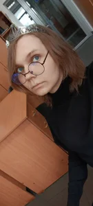 LoralAveryPublic图片 2