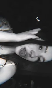 MilanCheek Public Foto