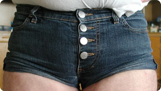 Turnhöschen und Hotpants de Turnhoeschen_1  4 photos