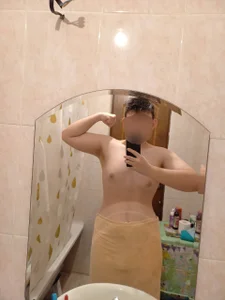 YoungSluttyCub's XXX Nude Photo 2