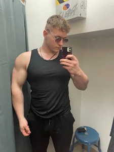 Richard_Dullas Regular cool alpha man Foto