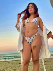 LaylaAbadeerr Public Poză