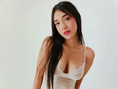 DannaHadid Public Pic