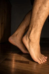 LiamRoiのfeet fetishの 2枚の写真