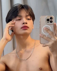 hotfreshdior Public Foto 5