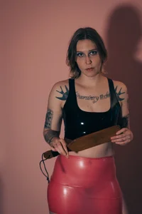 aliaquinnLatex Dommy Bild 5