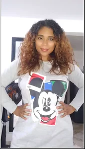 SofiaLCarter7 Public Pic 2