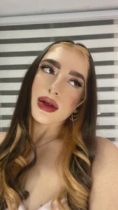 CUTE FACE 🫶🏻 od karly_rioss  2 snímek