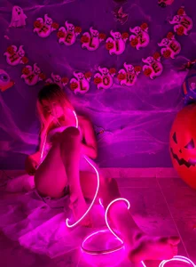 amara_tinkerbell Happy Halloween wishes you the sexy tinkebell 💦😈 зображення