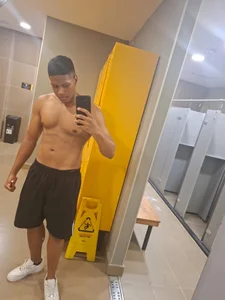 Zdjęcia midnight_wolfs Yummy Boy GYM: 