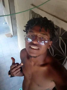 ta1ron Ready Pic