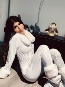 luna_miler_ 🤍 Pic 2