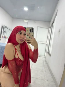 Sweet_hot_mia Sexy Mia! Pic 2