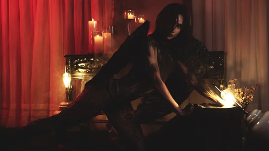 kendallLxr Halloween Pic 8