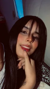 aurora__johanssonPublic图片