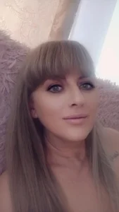 Cougar_Milff Myra Hình 2