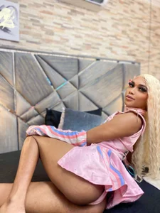 Fantasy_Trans_ Temptation Unwrapped 🔥🖤🌸 Immagine 